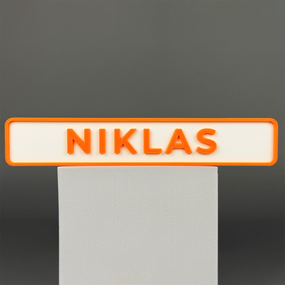 Dart-Halter YOUR 6 – personalisierbarer Dart-Halter für 6 Darts